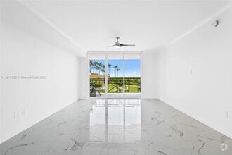 Building Photo - 610 W Las Olas Blvd