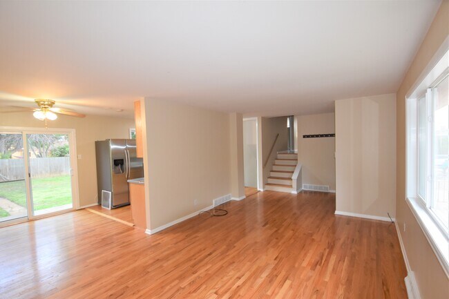 Foto del edificio - 4254 Graham Ct