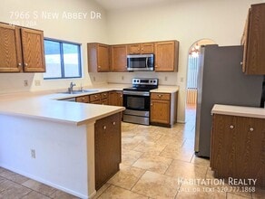 Building Photo - 7966 S New Abbey Dr