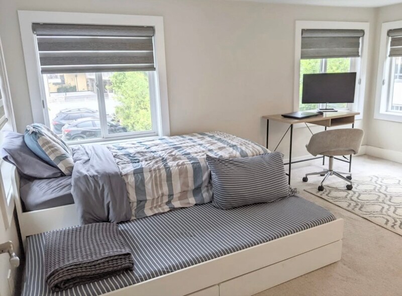 Foto principal - 835 N Raymond Ave