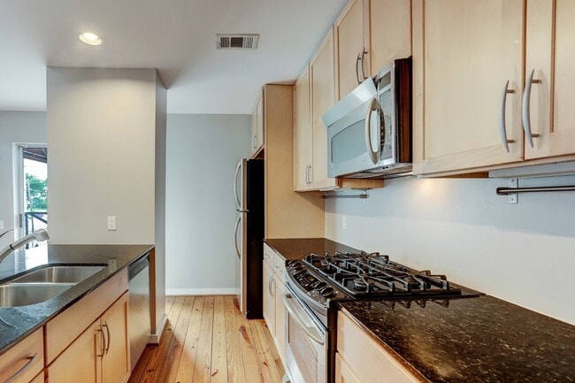 Foto del edificio - 835 Saulnier St