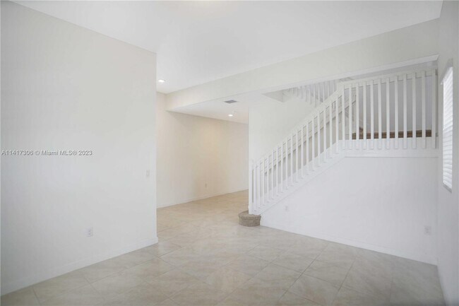 Building Photo - 11822 SW 244 Ln