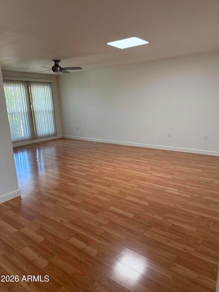 Building Photo - 10833 W Santa Fe Dr