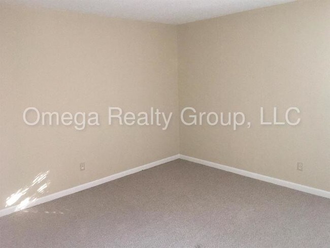 Foto del edificio - 704 18th Ave NW