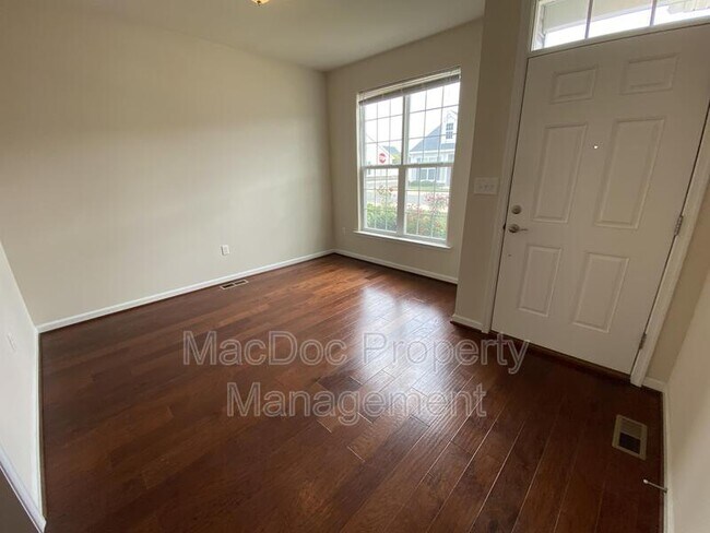 Building Photo - 12610 River Crossing Way