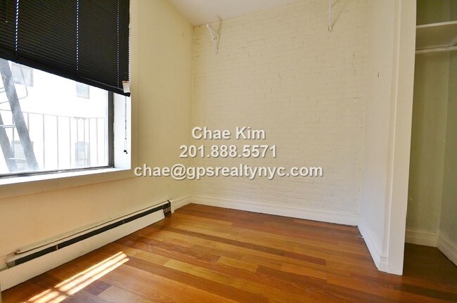 Building Photo - 967 Columbus Ave