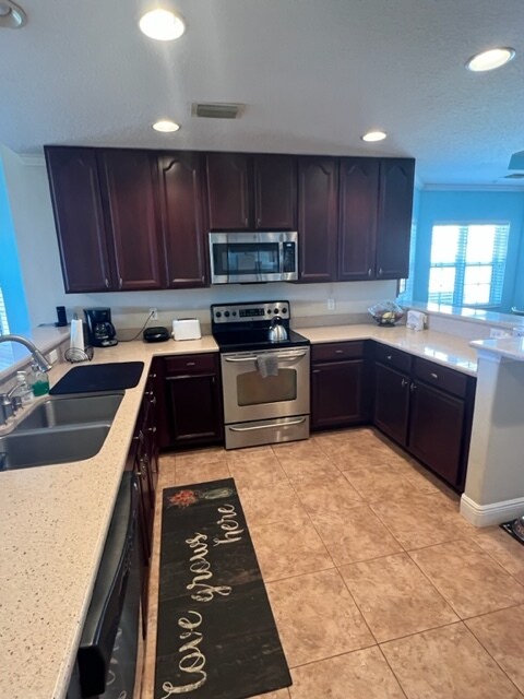 Foto del edificio - 10002 Key Haven Rd