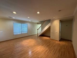 Foto del edificio - 493 Waskow Dr