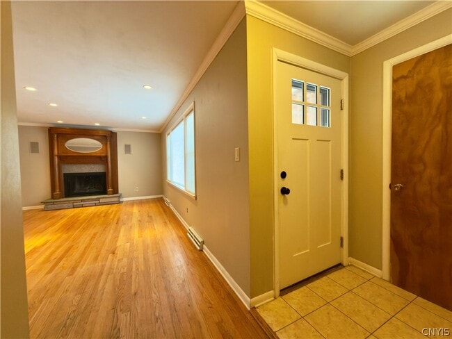 Building Photo - 112 Terrace Cir