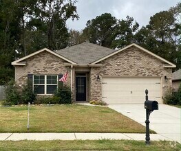 Building Photo - 102 Oak Path Ln