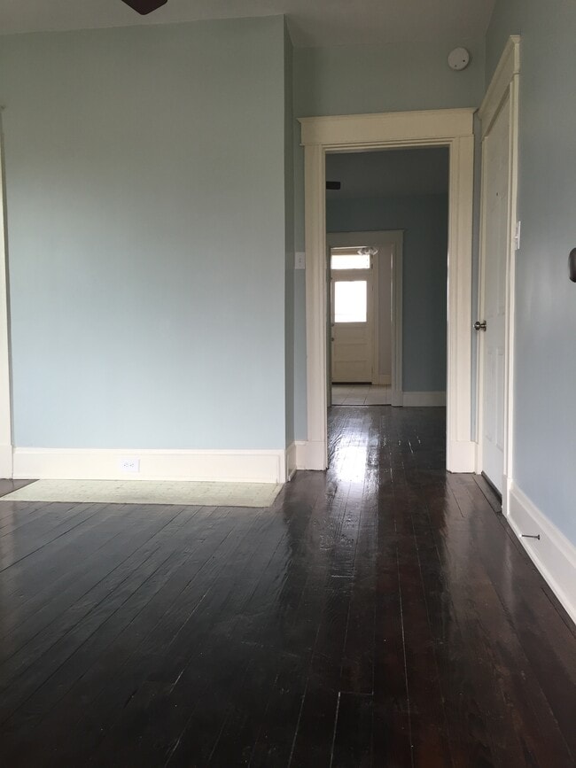 Building Photo - 4014 S Madison Ave