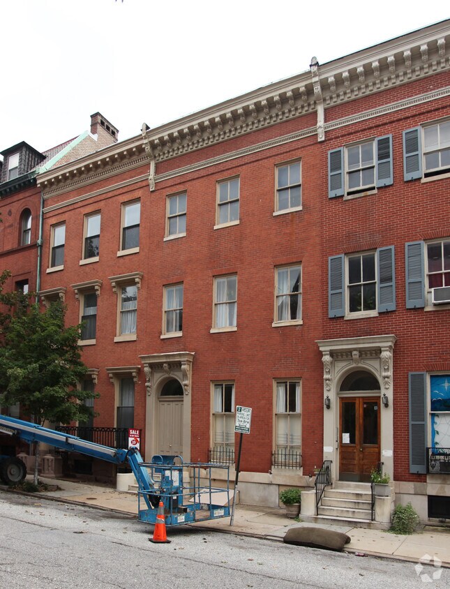 Foto del edificio - 809 Park Ave