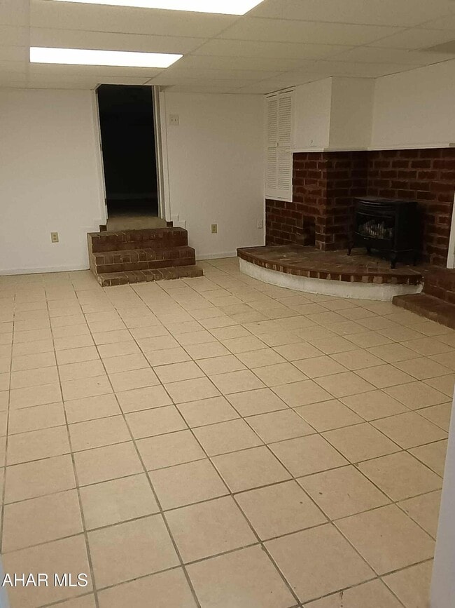 Building Photo - 106 Ruskin Dr