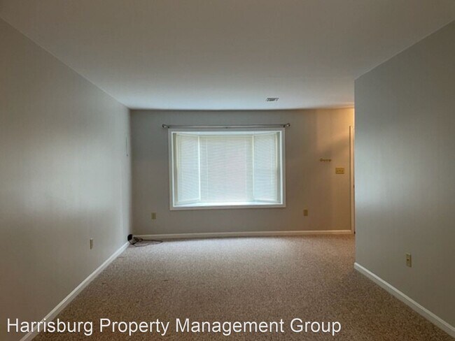 Building Photo - 2 br, 2.5 bath House - 202 Saddle Ridge Dr