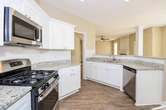 Building Photo - 2291 Grand Jct