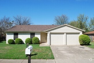 Building Photo - 1204 Celeste St