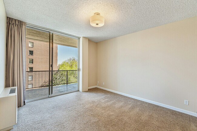 Foto del edificio - 421 S Howes St