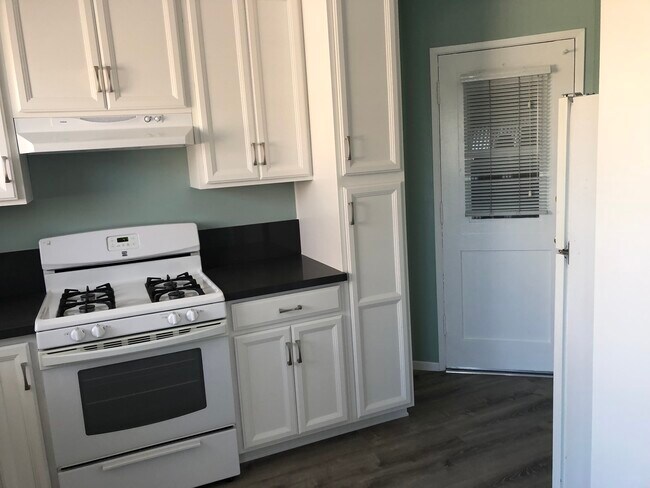 Foto del edificio - 3708 Corinth Ave