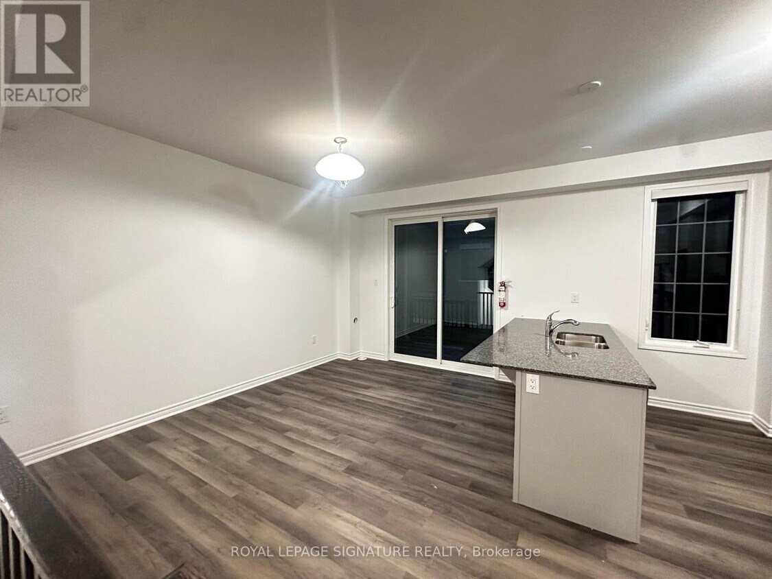 Photo principale - 1259 Lily Cres