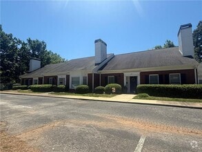 Building Photo - 407 Boulevard NE
