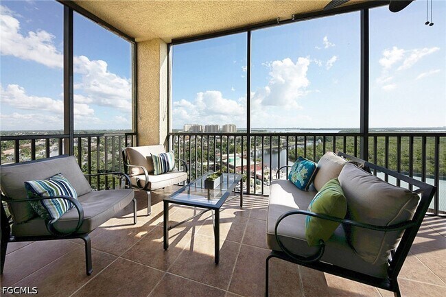 Foto del edificio - 5781 Cape Harbour Dr