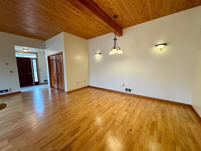 Foto del edificio - Single-Level 2BD/2BA in Face Rock Village – Bandon Beach Living Awaits