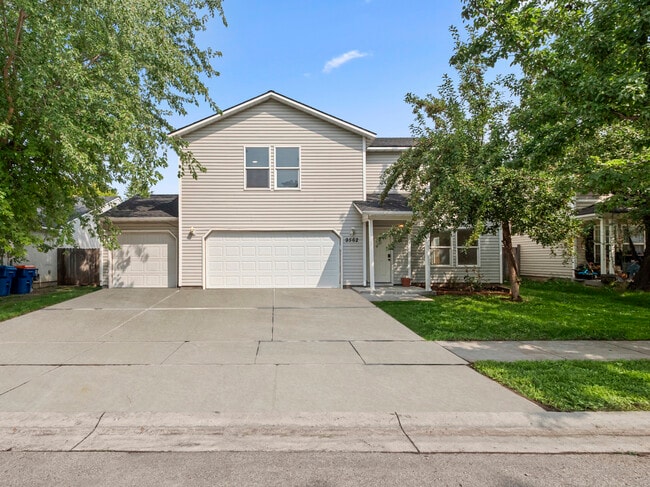 Building Photo - 9562 W Littlewood Dr