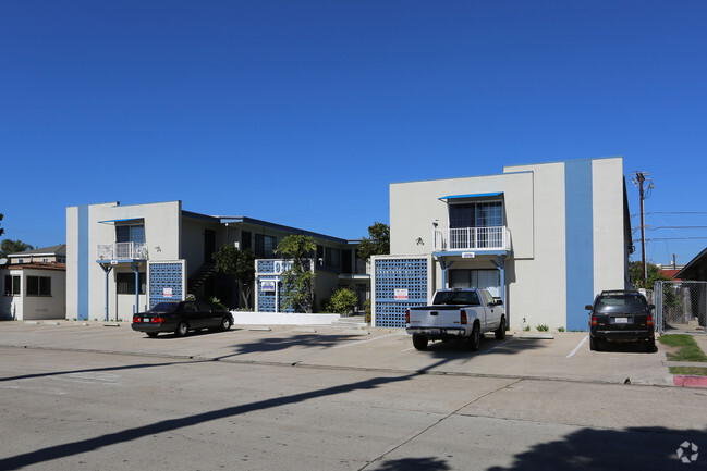 Building Photo - The Grand Apartments Pacific Beach