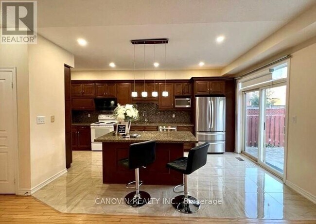 Photo du bâtiment - 17 Waldron Crescent