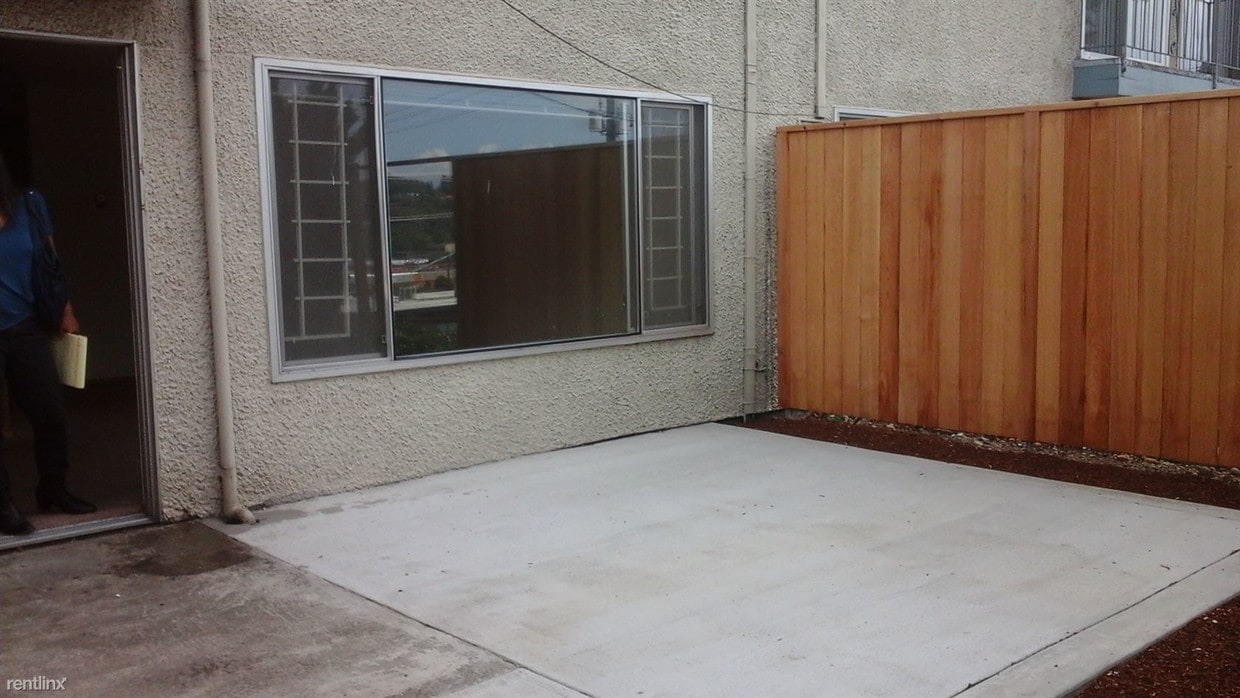 Primary Photo - 2501 14th Ave W