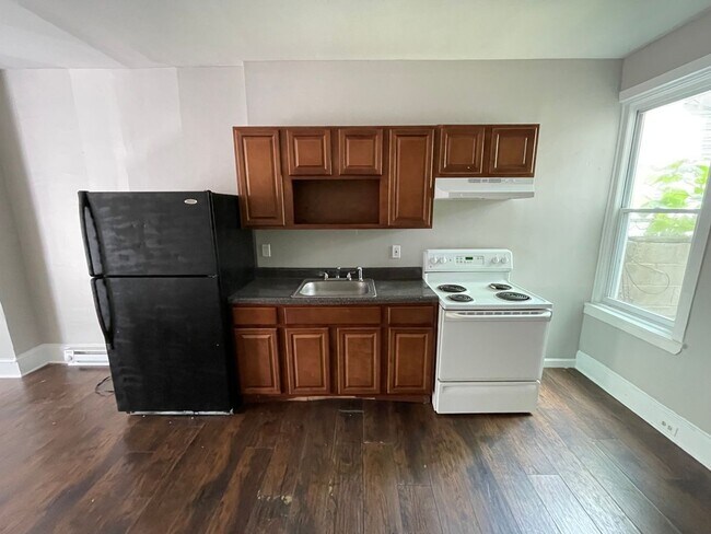 Foto del edificio - Charming 2-Bedroom Home with Rooftop Space – Available Now in North Philadelphia!