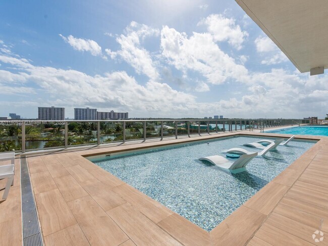 Building Photo - 300 Sunny Isles Blvd