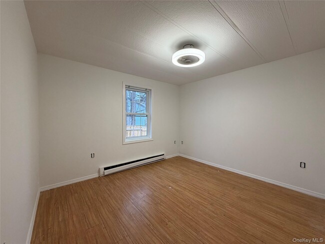 Building Photo - 101 Rosevale Ave