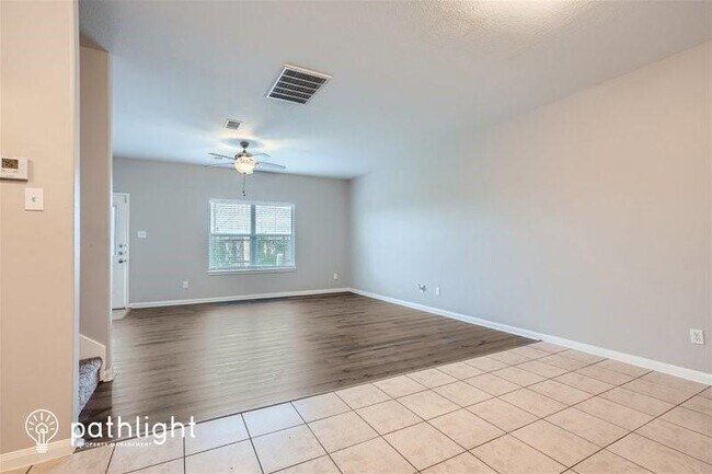 Building Photo - 7123 Acacia Ln