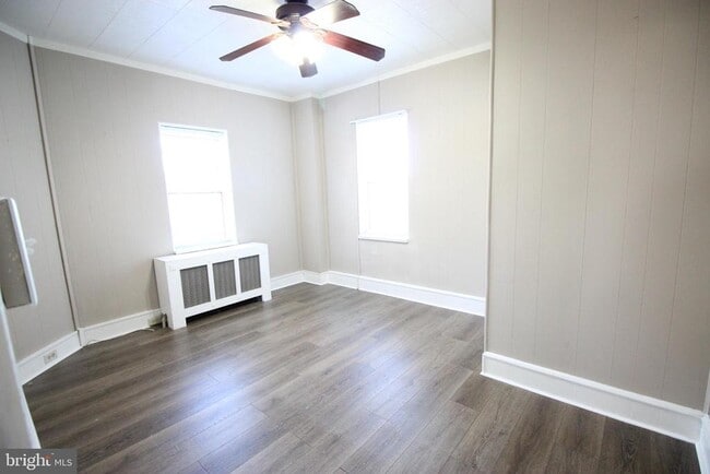 Foto del edificio - 201 E Delaware Ave