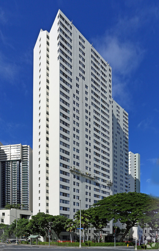 Primary Photo - Kukui Tower