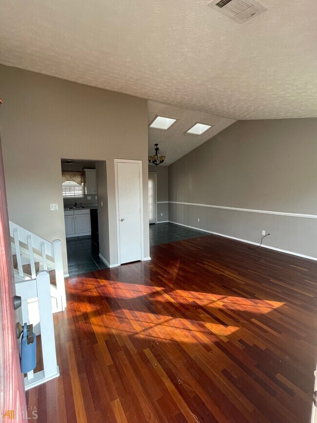 Building Photo - 3809 Dakota Ct NW