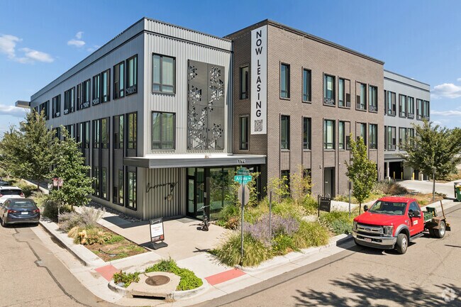 Building Photo - Carraway