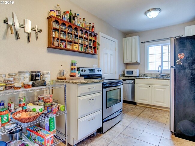 Foto del edificio - Great 2 Bed 2 Ba bungalow located in the P...