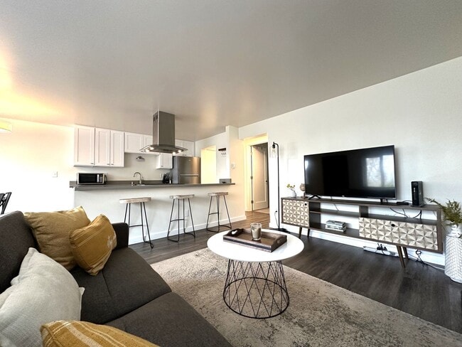 Building Photo - 1bd/1ba Seattle Condo