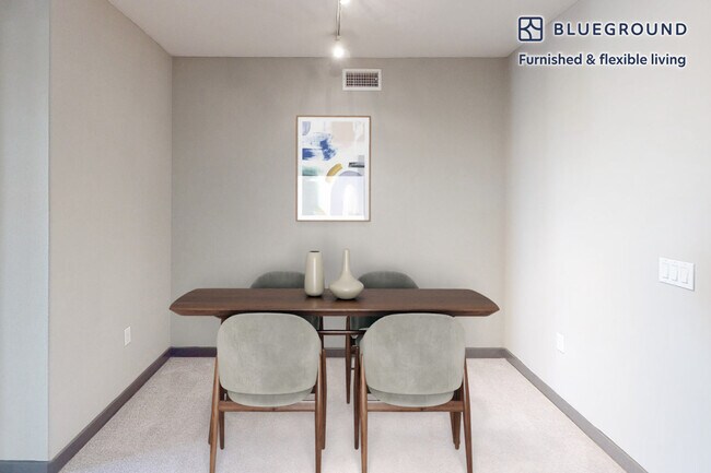 Foto del edificio - 2777 Alton Pkwy