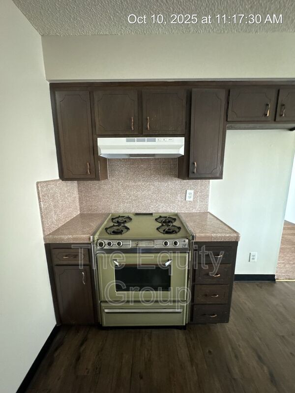 Foto del edificio - 2837 W Walnut Ave