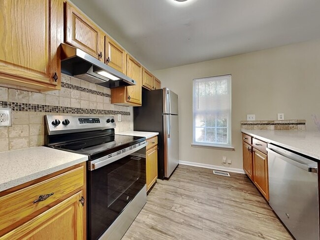 Foto del edificio - 6227 Dumont Ln