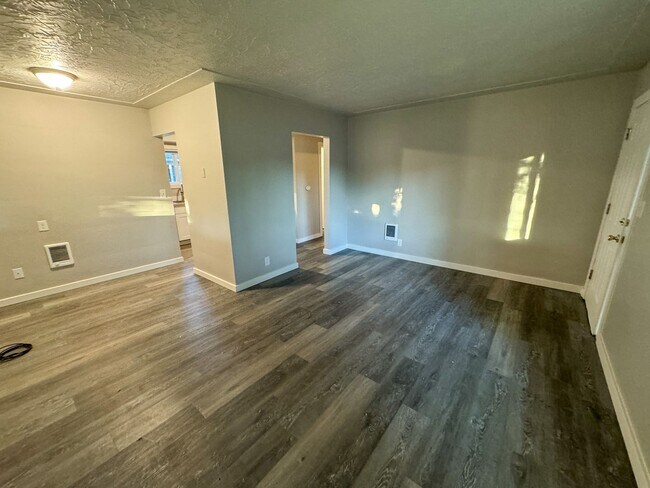 Foto del edificio - 322-324 Williams St