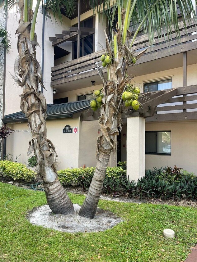 140 SW 96th Terrace Unit 105, Plantation, FL 33324 Condo for Rent in