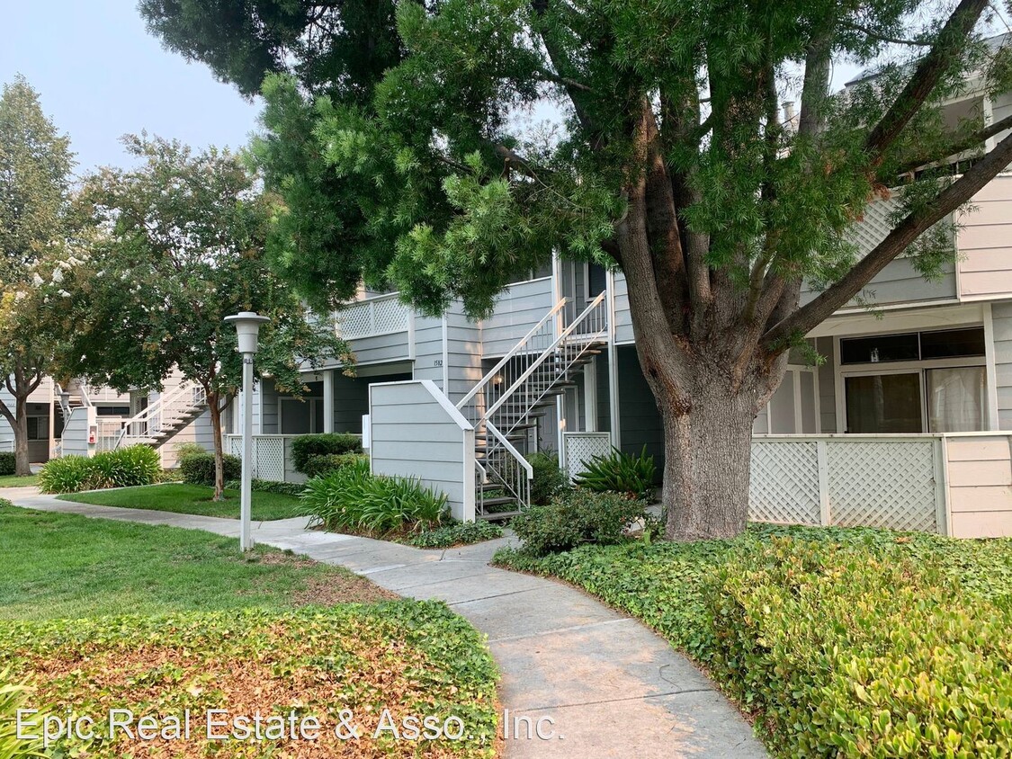 Primary Photo - 2 br, 2 bath House - 1586 Thorncrest Dr