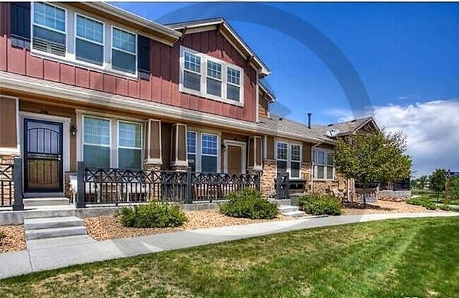 Foto del edificio - Gorgeous 3 Bed & 3.5 Bath Townhouse in Bro...