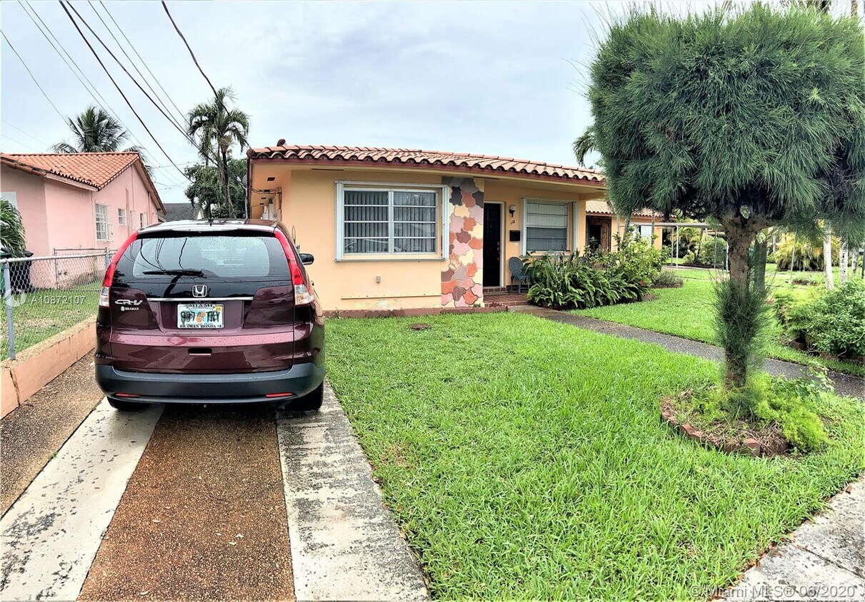 112 SW 76th Ct, Miami, FL 33144 House Rental in Miami, FL