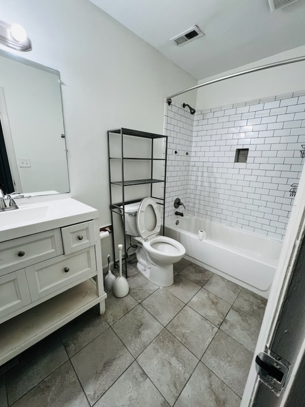 Foto del edificio - 1031 Curran St NW