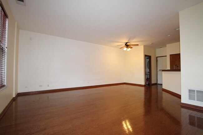 Foto del edificio - 228 Springbrook Trail S